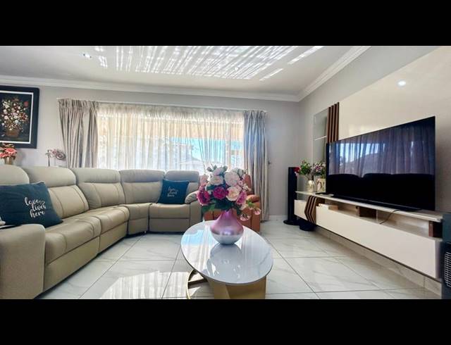 4 BEDROOM HOUSE FOR SALE IN SAVANNAH COUNTRY ESTATE